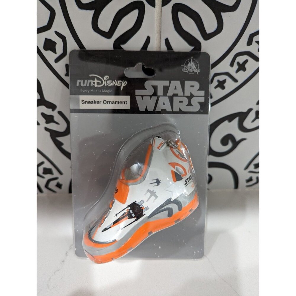 New in Packaging Star Wars 2018 BB8 Running Sneakers Disney Parks Ornament